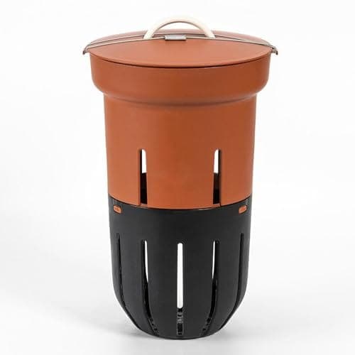 Lombricomposteur Plastia Urbalive couleur terre cuite, avec son couvercle et ses trous latéraux